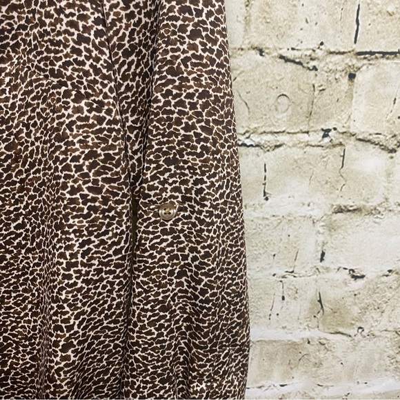 Ann Taylor Brown Cheetah Print Popover Long Sleeve Top - Picture 4 of 6